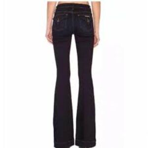 Hudson Midrise Bootcut Jeans With 5 Pockets  Zip Up Size 28